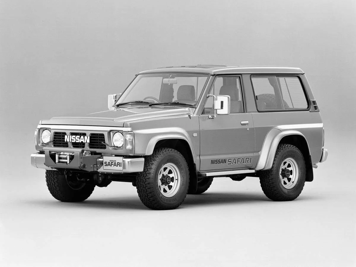 IV (Y60) Позашляховик 3 дв.