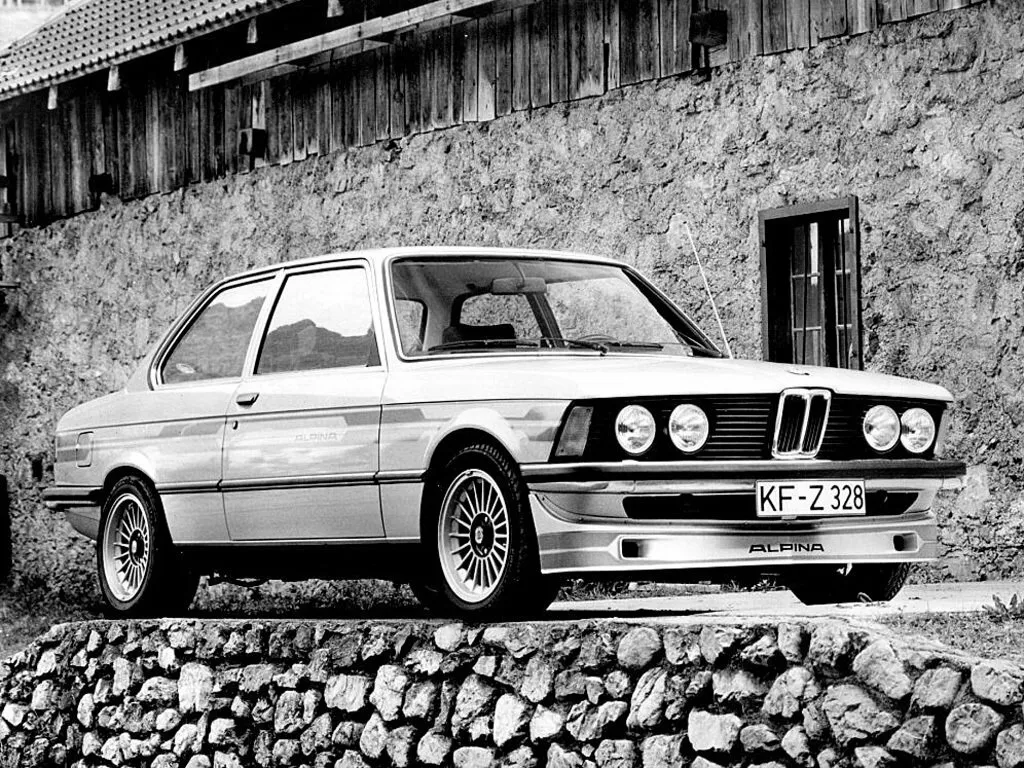 E21 Седан