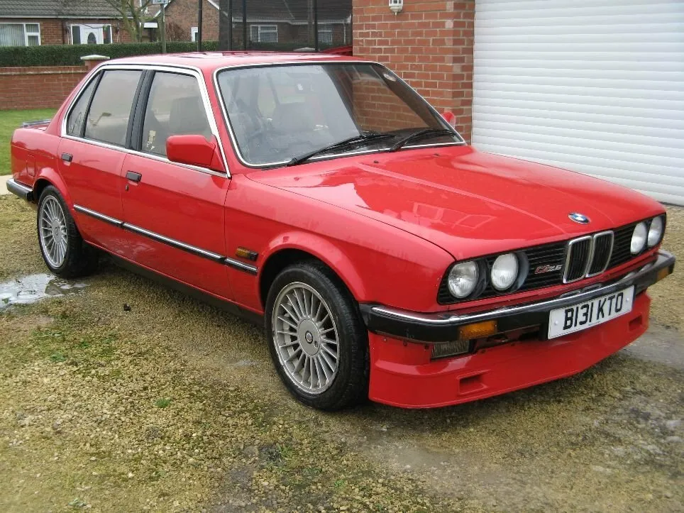E30 Седан