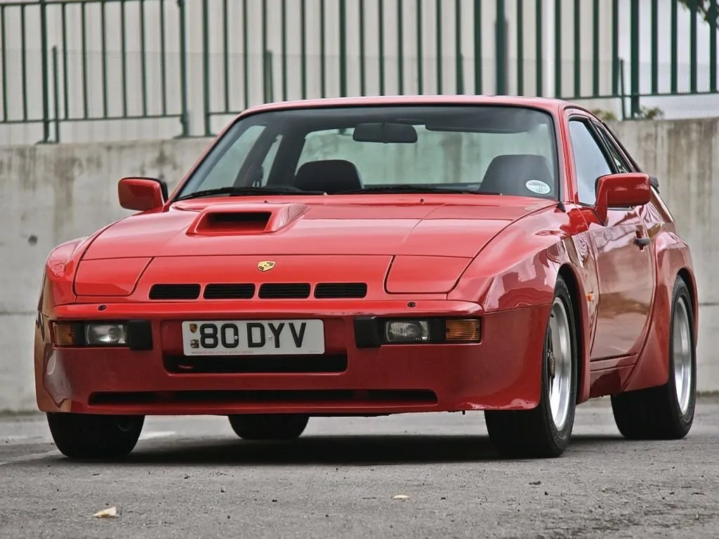 924