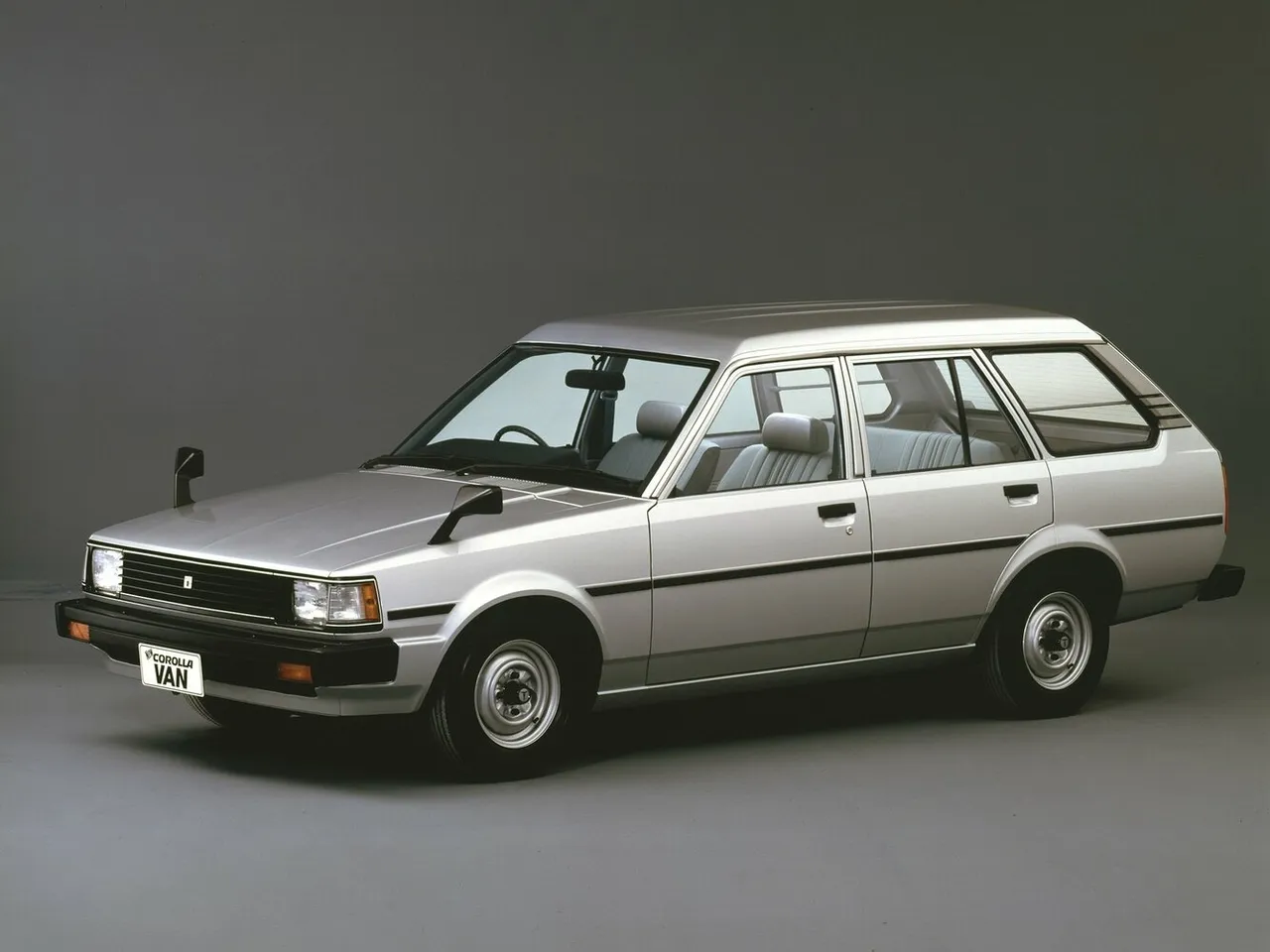IV (E70) Універсал 5 дв.