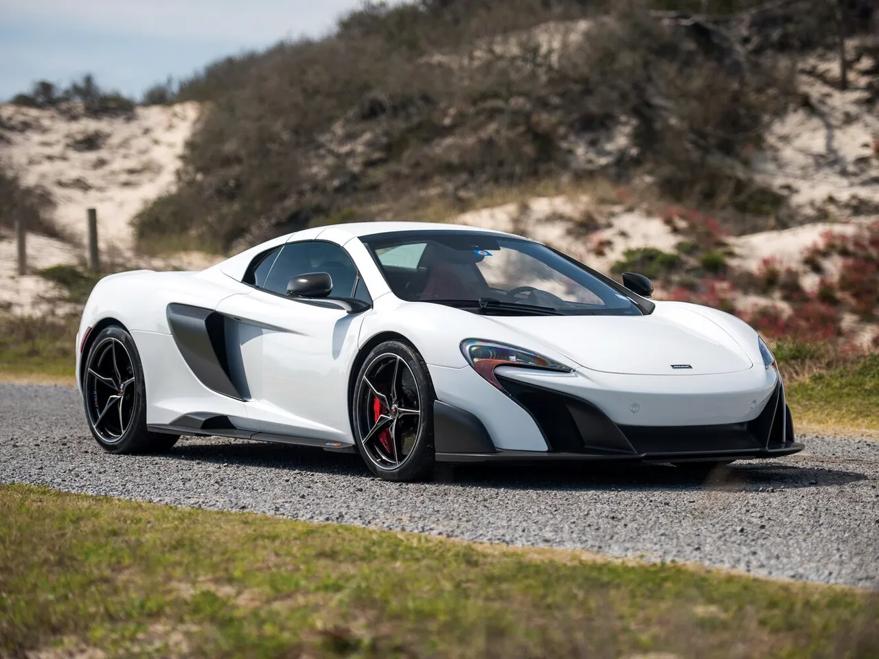 675LT