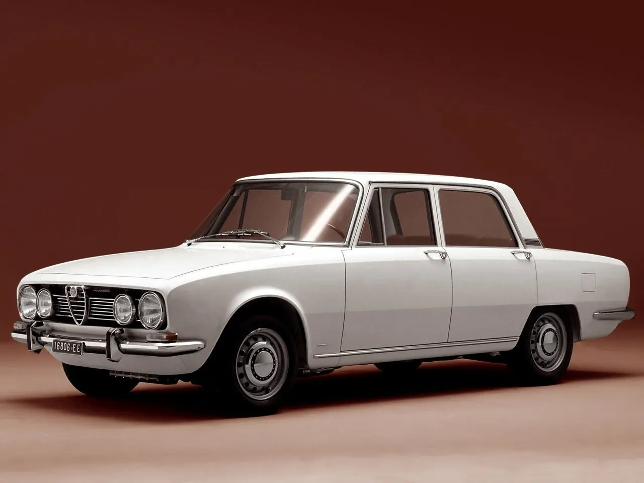 — Седан / Berlina