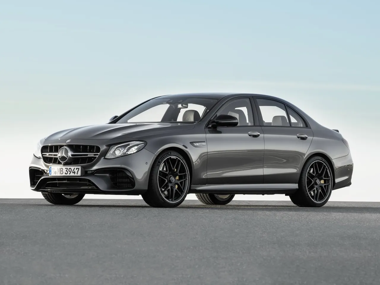 V (W213) Седан