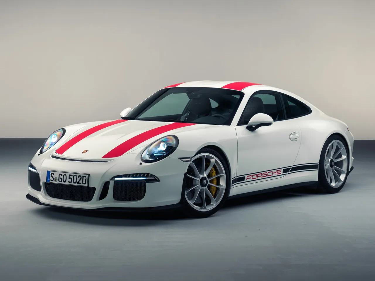911 R