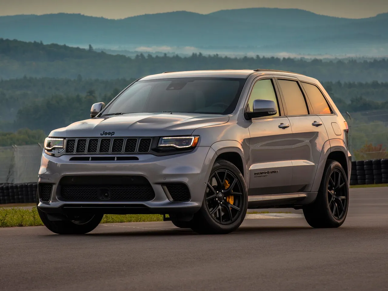 IV (WK2) Рестайлінг Позашляховик 5 дв. Trackhawk