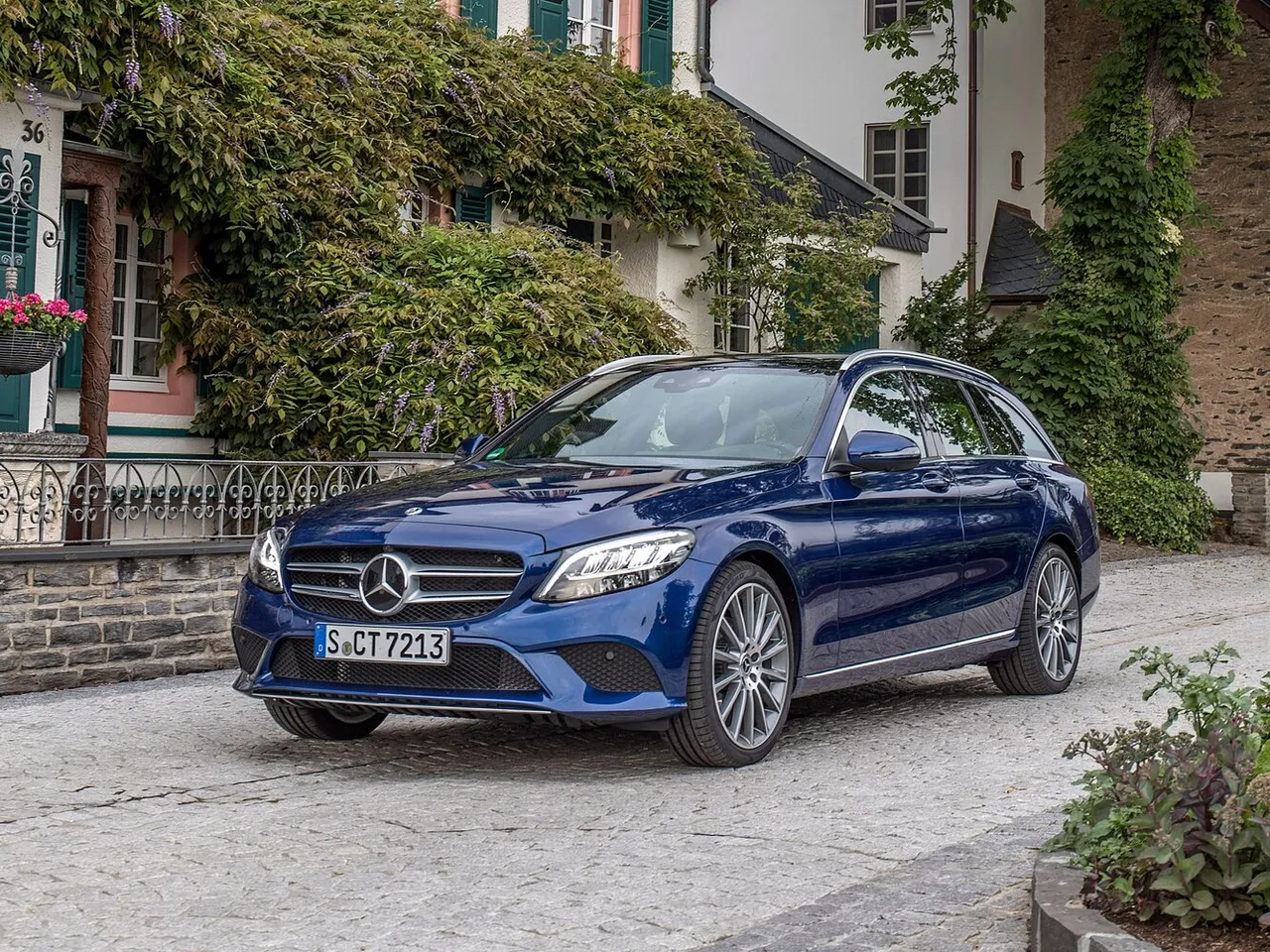 IV (W205) Рестайлінг Універсал 5 дв.