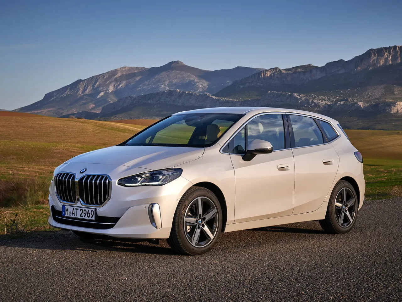 2 серії Active Tourer