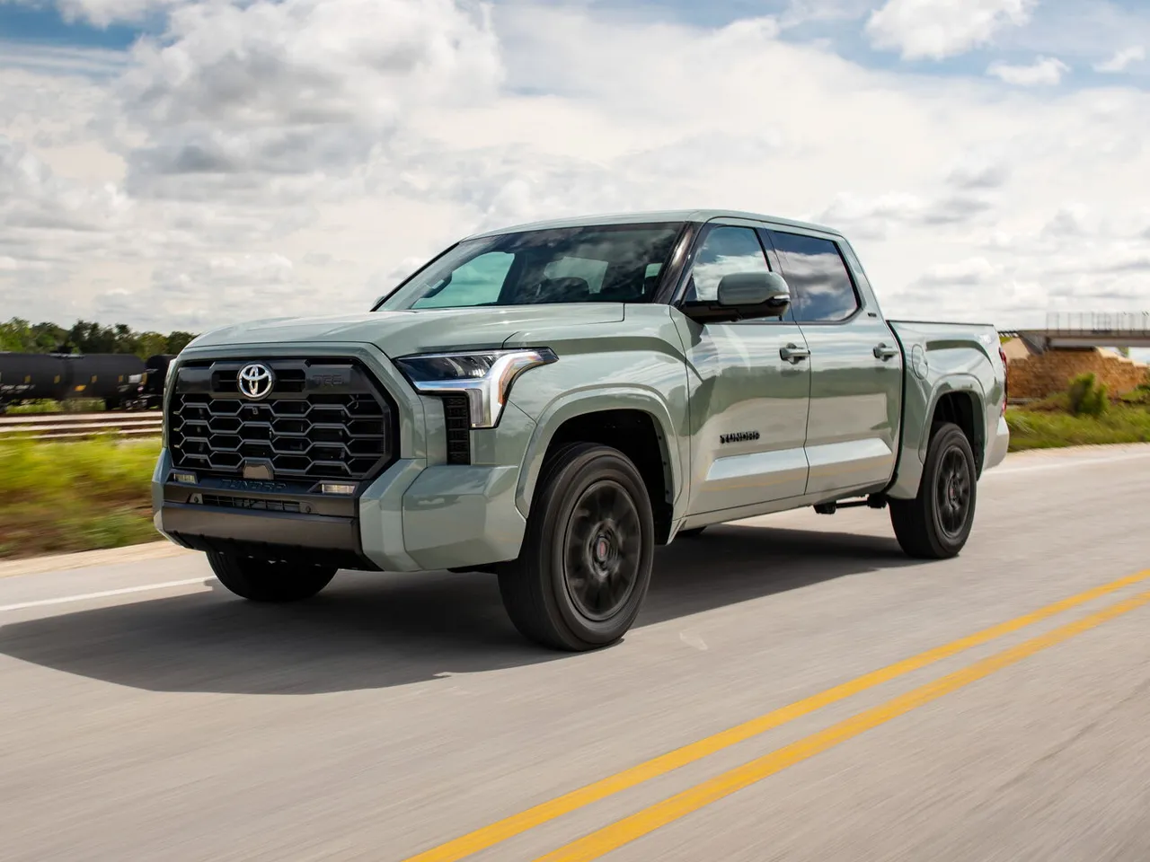 III Пікап, подвійна кабіна Double Cab