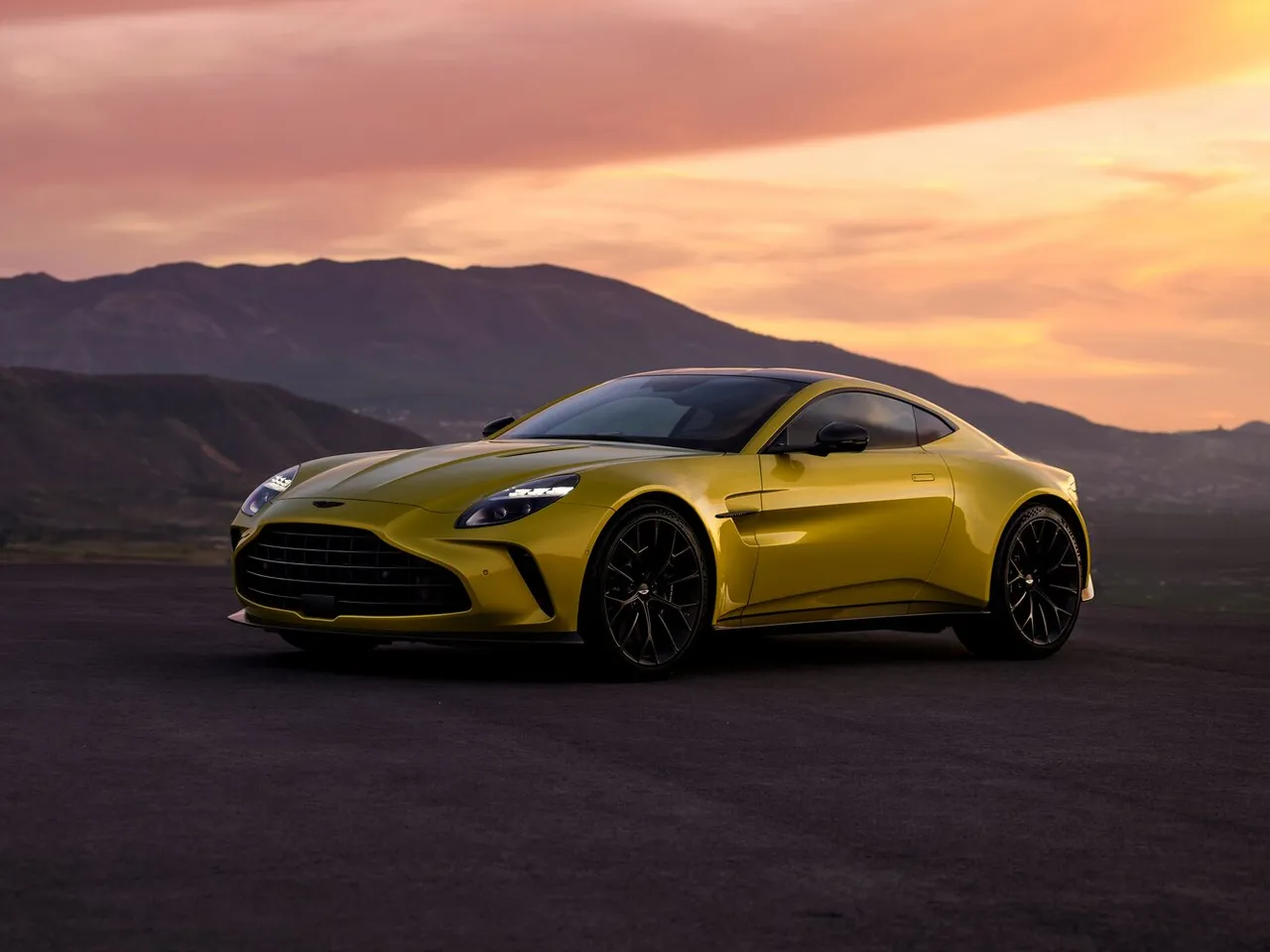 V8 Vantage