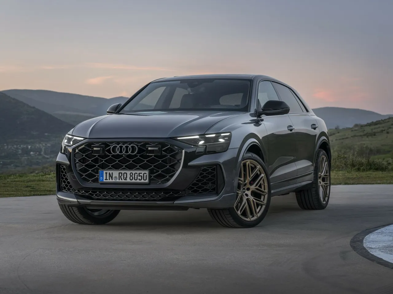RS Q8