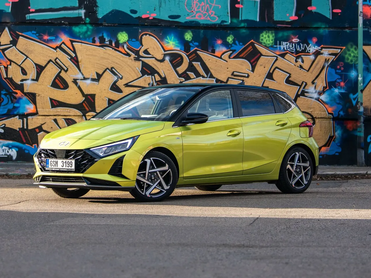 i20