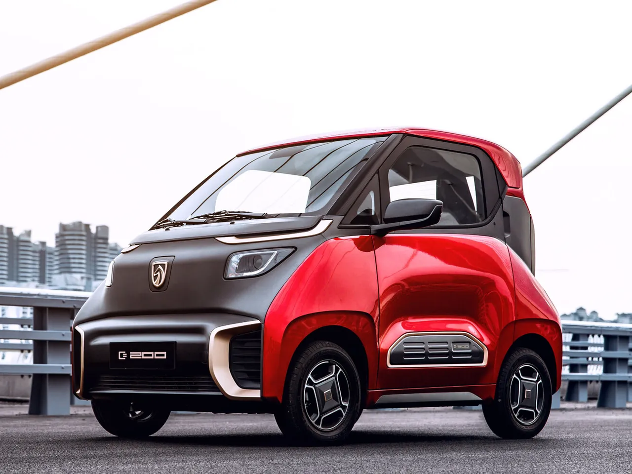 E200