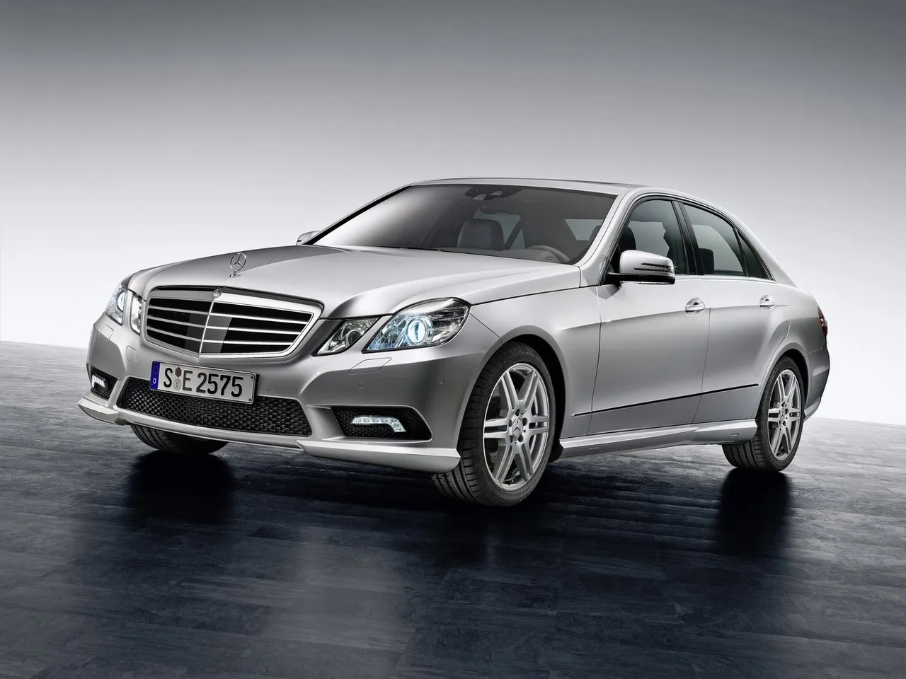 IV (W212, S212, C207) Седан