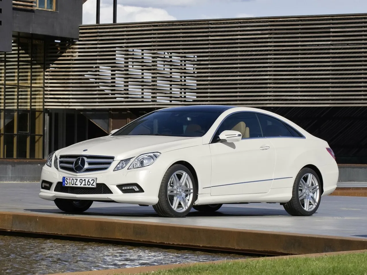 IV (W212, S212, C207) Купе-хардтоп