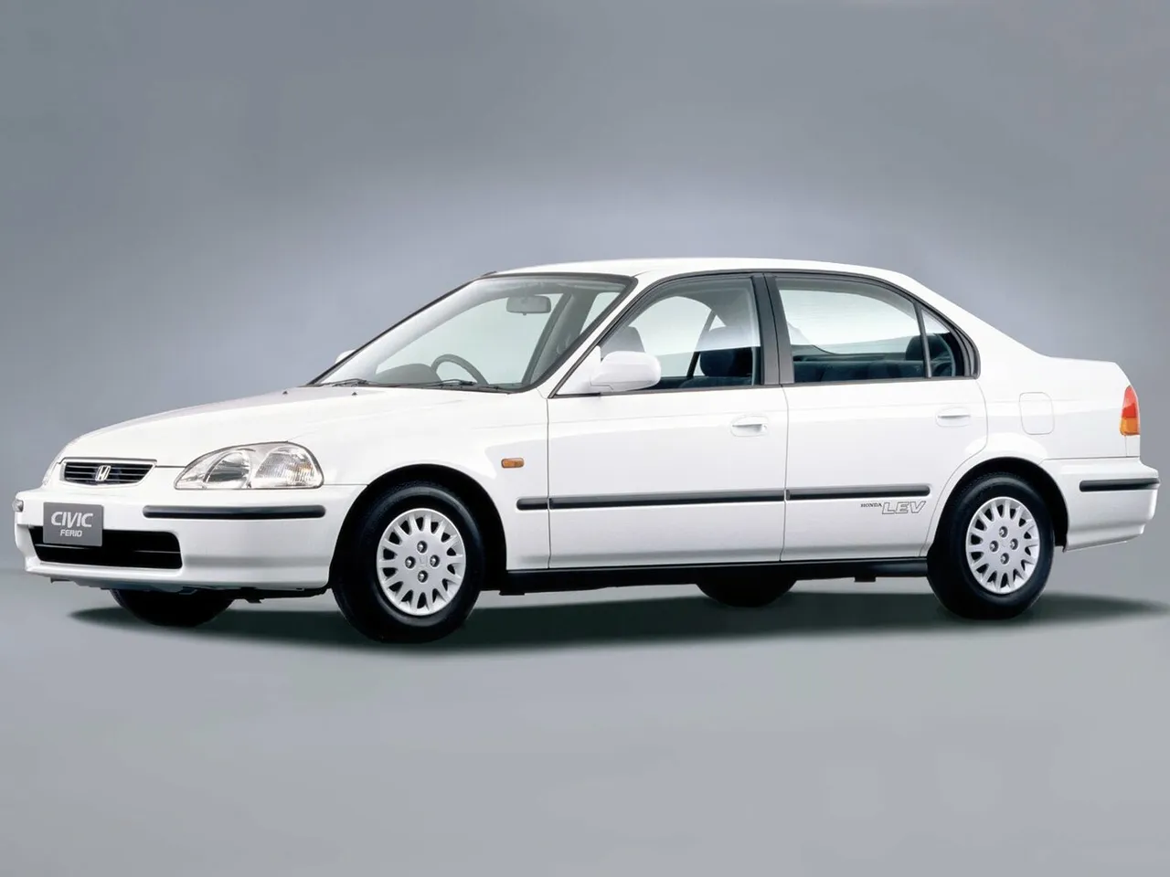 VI Седан