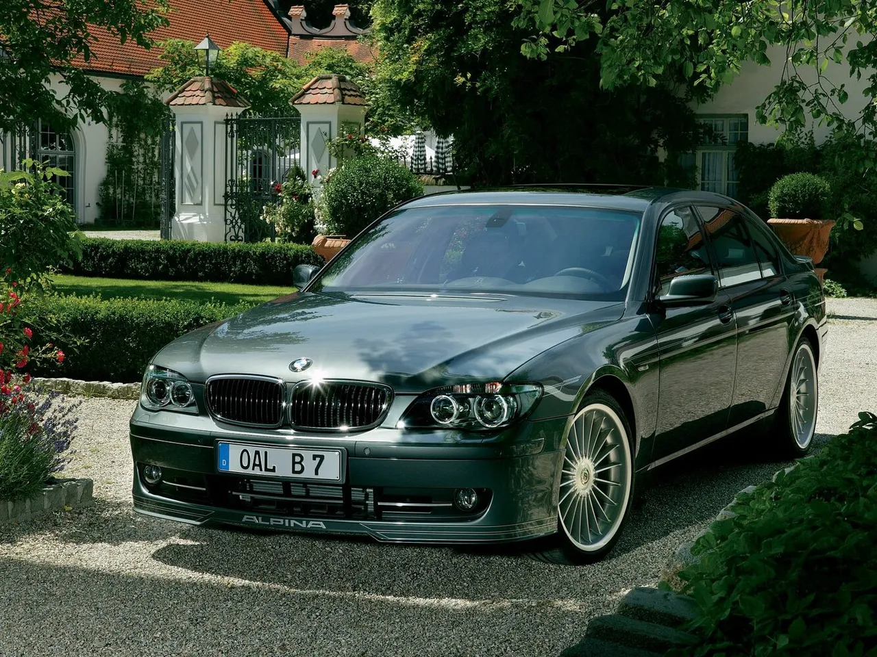 E65/66 Седан L