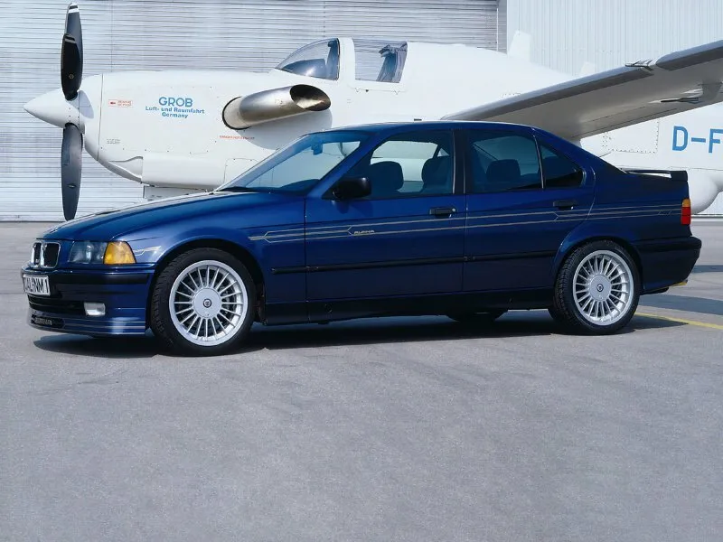 E36 Седан