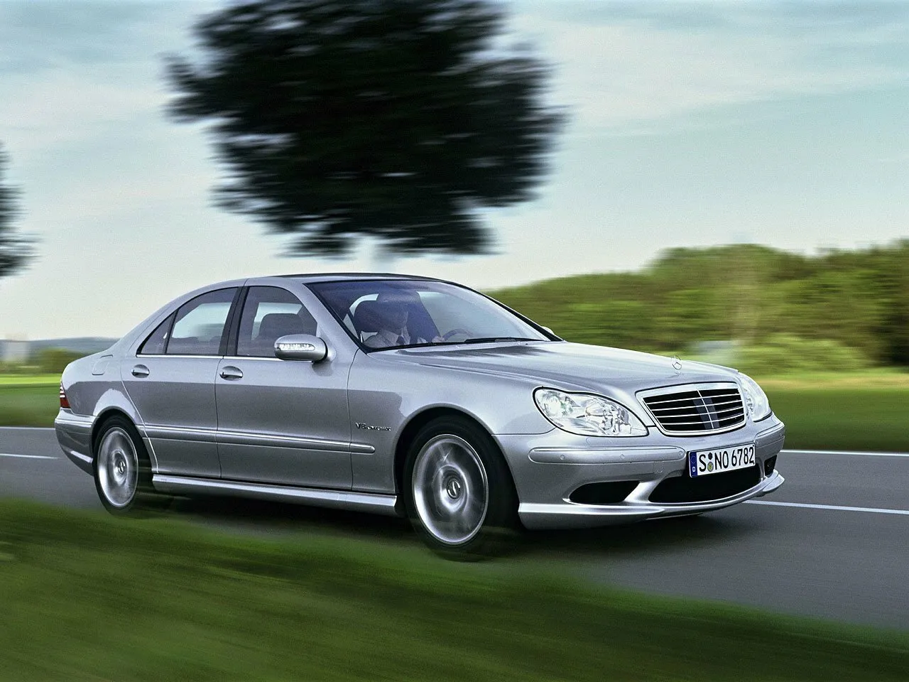 I (W220) Седан
