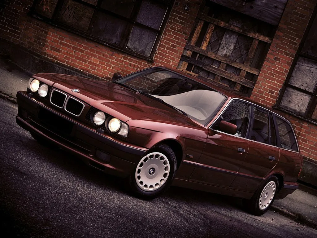 III (E34) Універсал 5 дв.