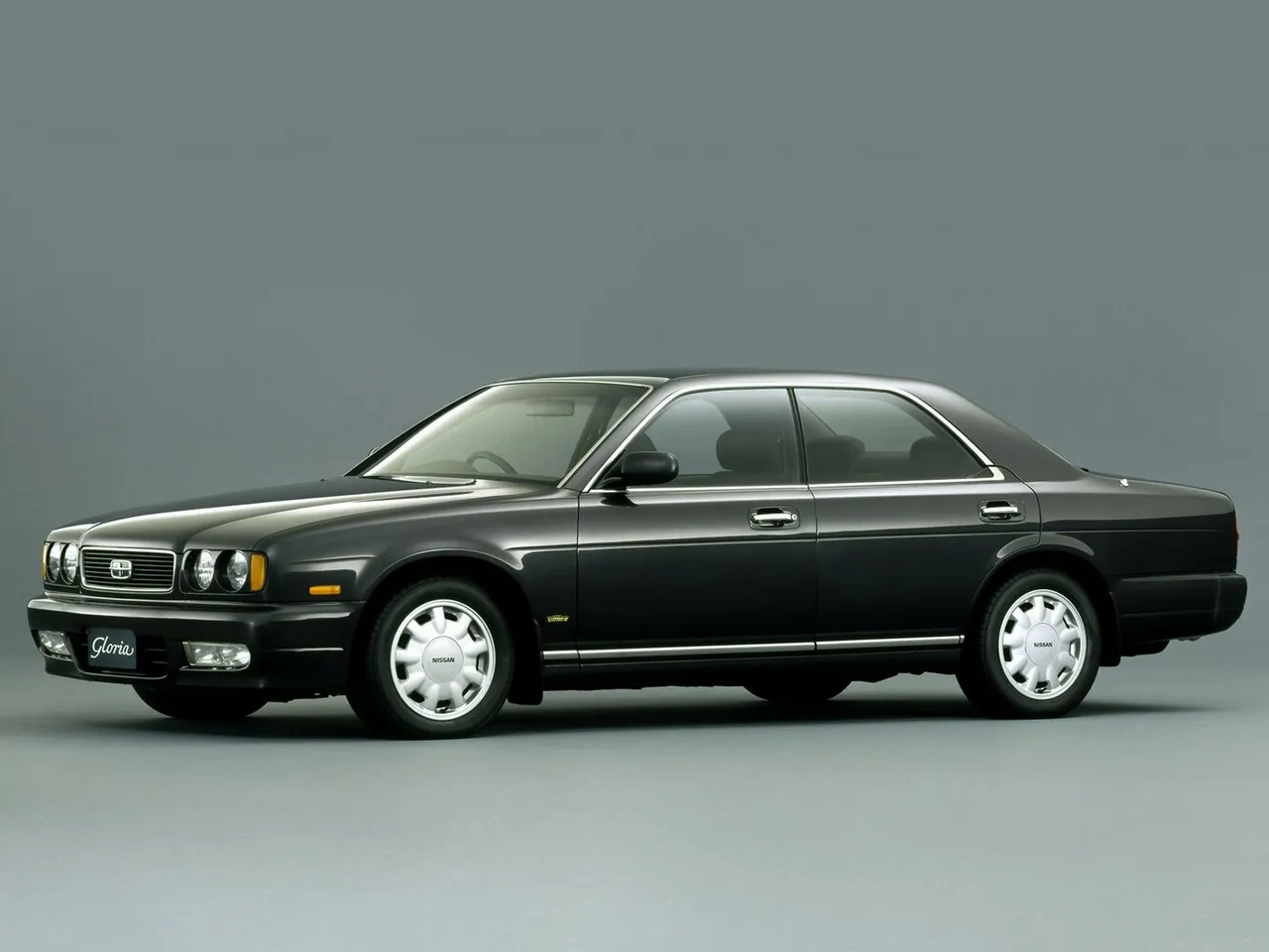 IX (Y32) Седан
