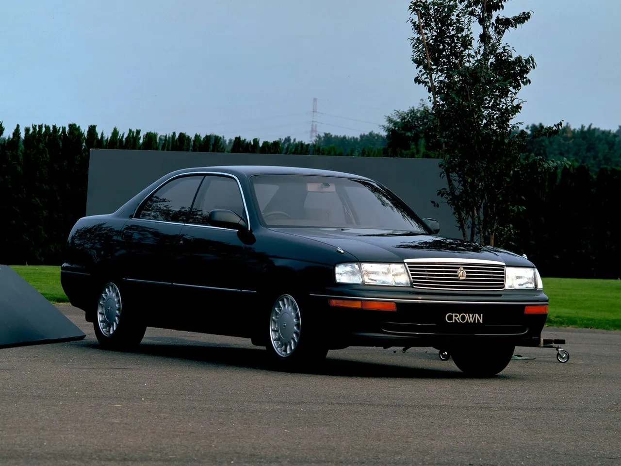 IX (S140) Седан