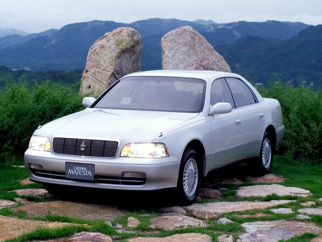 I (S140) Седан