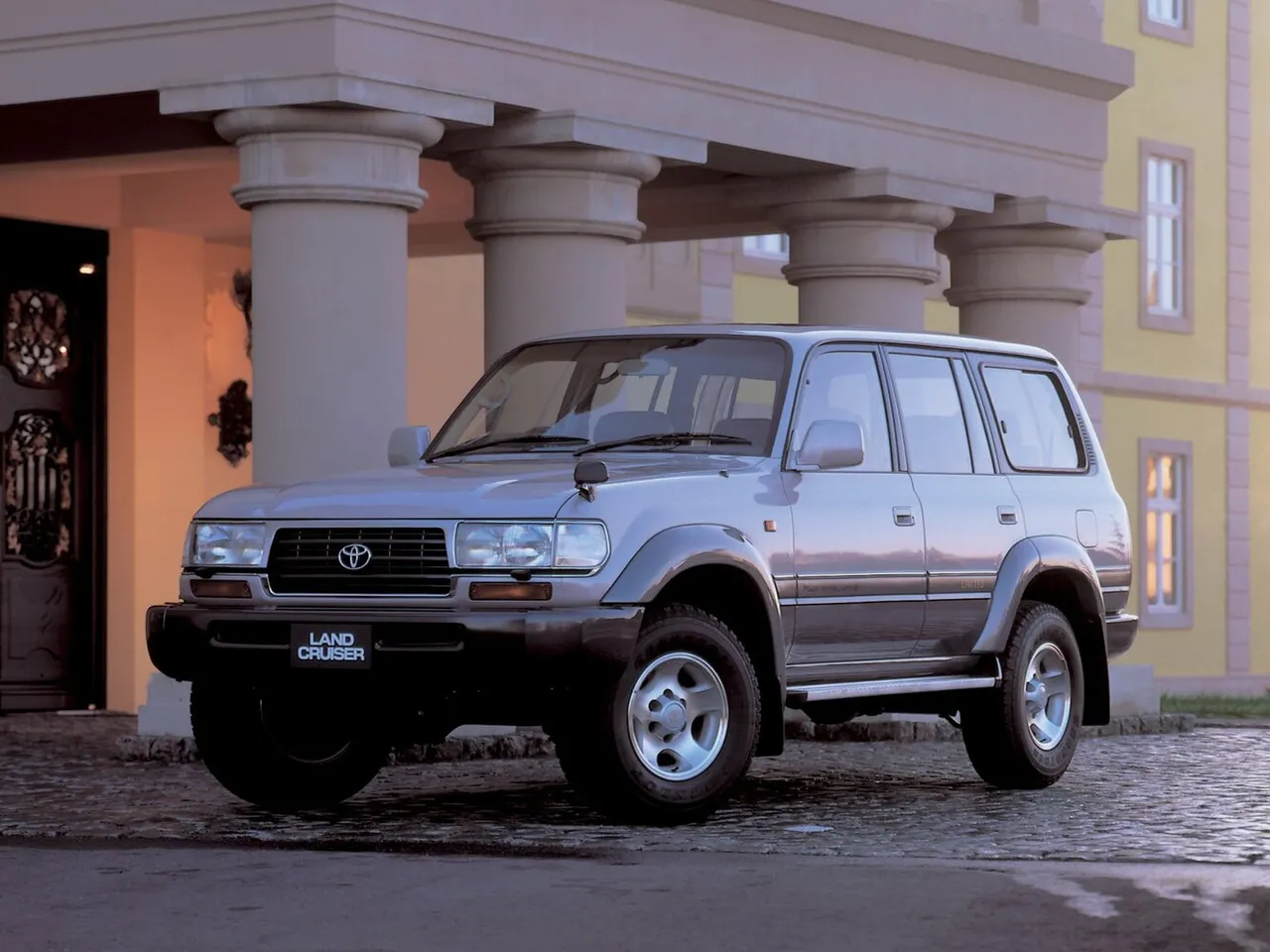 80 Series Рестайлінг Позашляховик 5 дв.