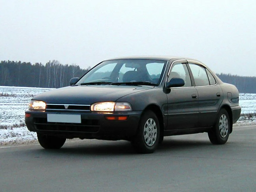 VII (E100) Седан